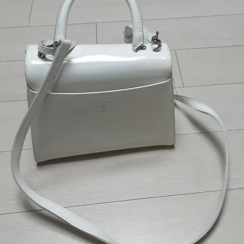 [BUNJANG] Joseph &amp; Stacey White Mini Crossbody Bag / 조셉앤스테이시 흰색 미니 크로스백