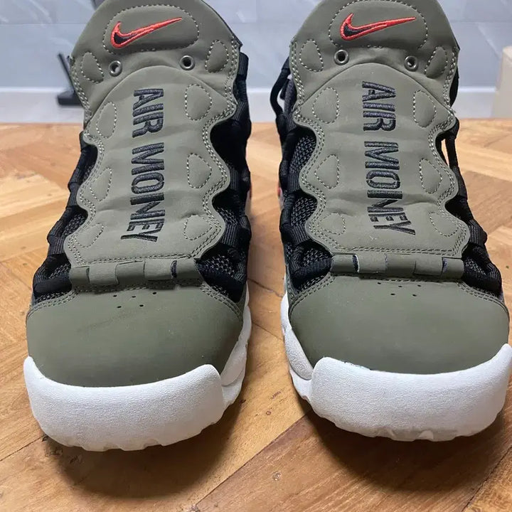 [BUNJANG] Nike Air More Money Olive (AJ2998-200) Shoes / 나이키 에어모어머니 올리브 250