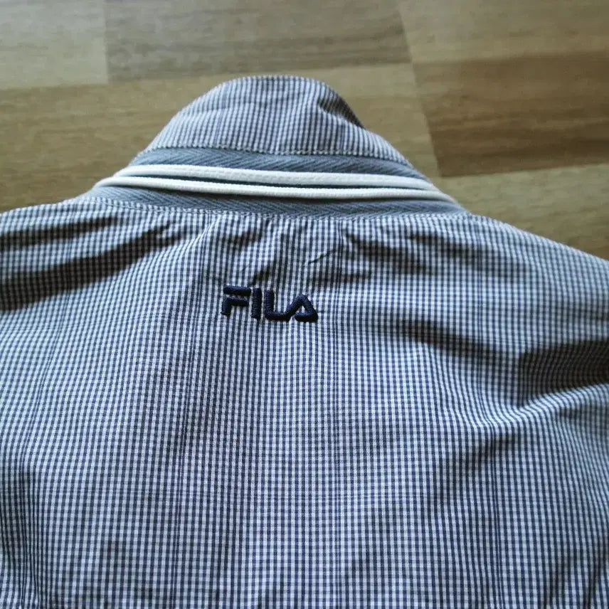 [BUNJANG] Fila Windbreaker Jacket (Size 95) / 휠라바람막이/95사이즈/새제품수준