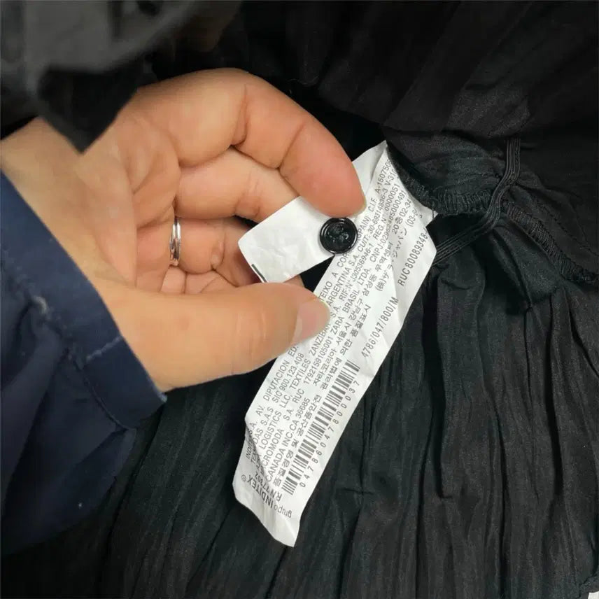 [BUNJANG] Zara Ruffle Shirred Banding Blouse / 자라 Zara 블랙 러플 셔링 밴딩 반팔 블라우스 M