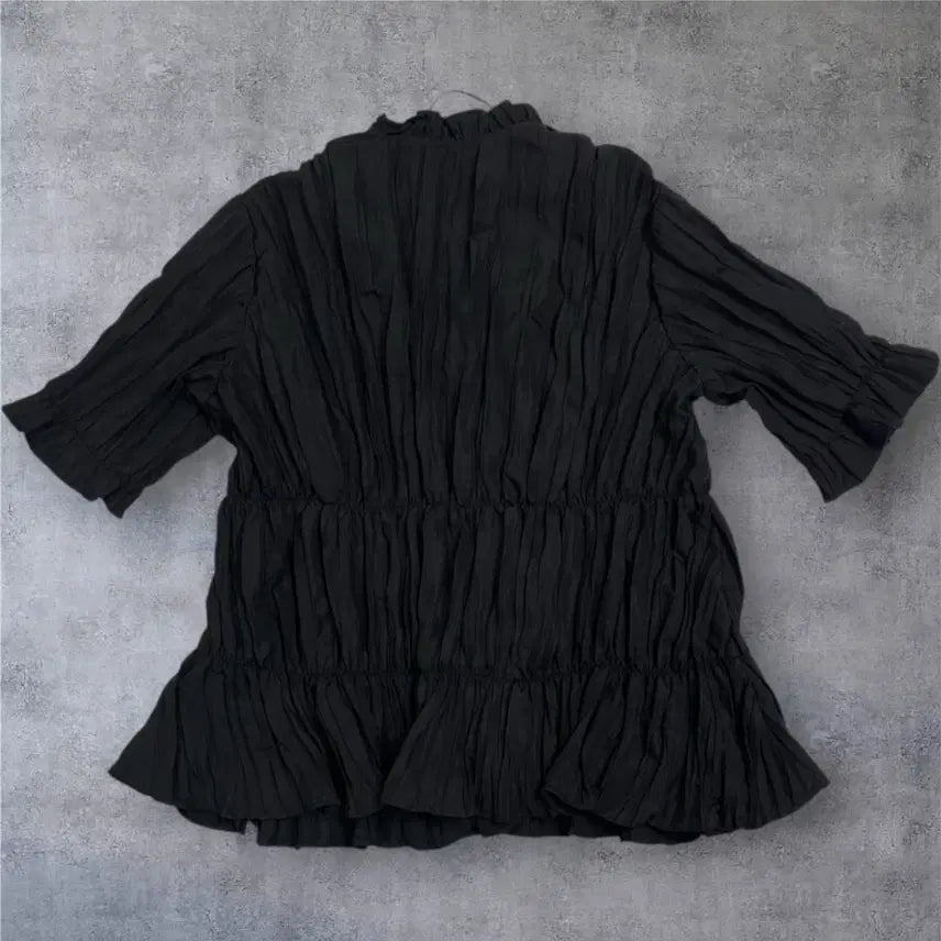 [BUNJANG] Zara Ruffle Shirred Banding Blouse / 자라 Zara 블랙 러플 셔링 밴딩 반팔 블라우스 M