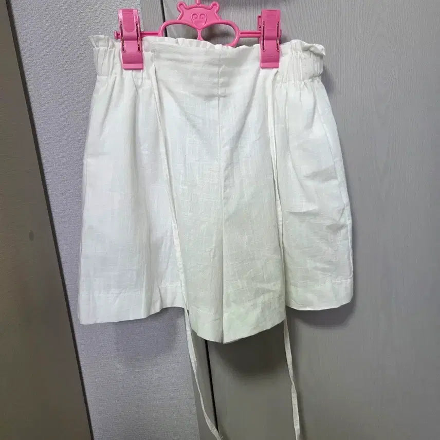 [SOLD OUT] 화이트 린넨 반바지 여성용 프리사이즈