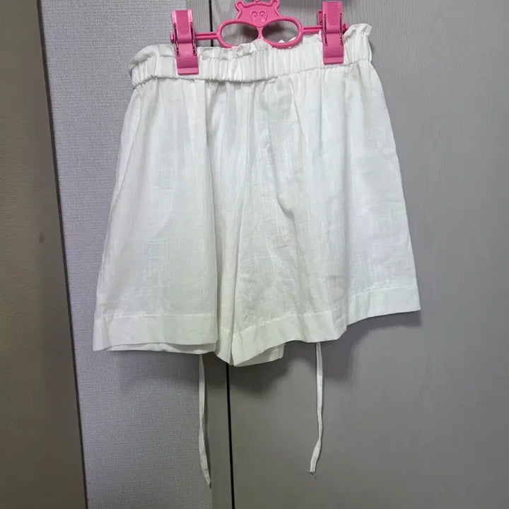 [SOLD OUT] 화이트 린넨 반바지 여성용 프리사이즈