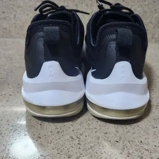 [BUNJANG] Nike Air Max AXIS Black Sneakers (Size 245) / 나이키 에어맥스 AXIS 블랙 운동화 size245