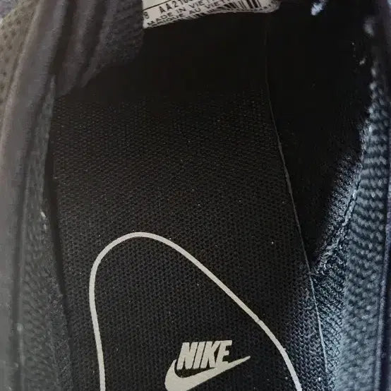 [BUNJANG] Nike Air Max AXIS Black Sneakers (Size 245) / 나이키 에어맥스 AXIS 블랙 운동화 size245