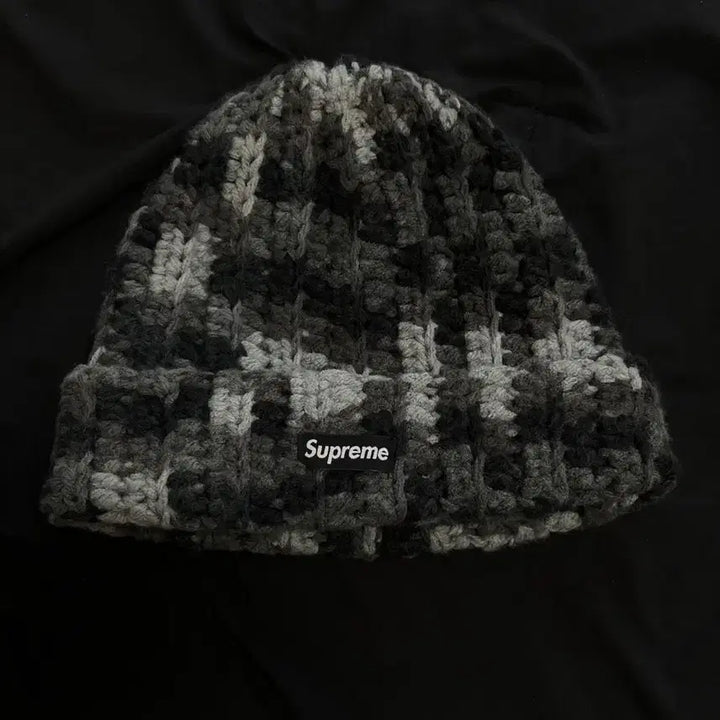 [BUNJANG] Supreme Crochet Beanie Black OS / 슈프림 크로쉐 비니 블랙 OS