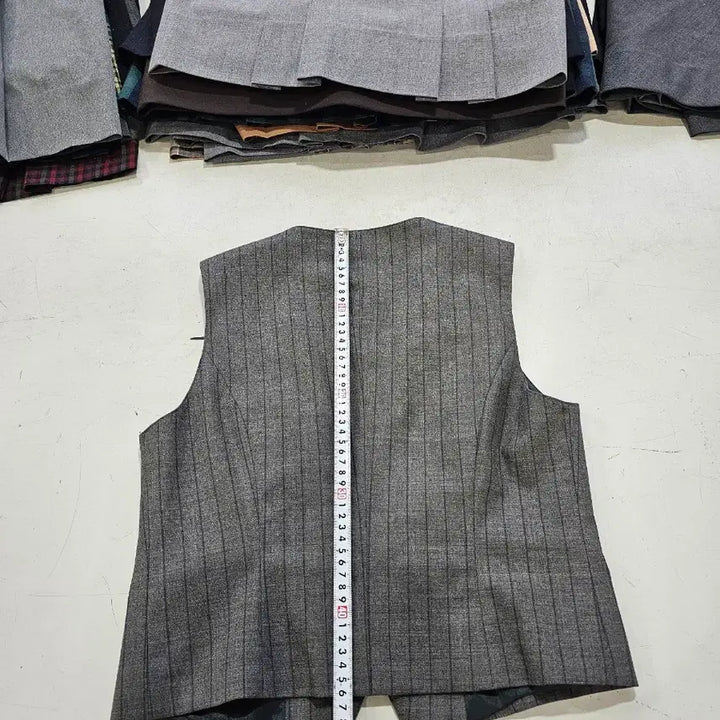 [SOLD OUT] 중고여성 교복조끼 사이즈 90