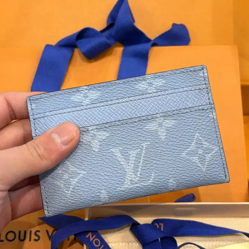 [BUNJANG] Louis Vuitton Card Holder Sky Blue / 루이비통 카드지갑 스카이블루