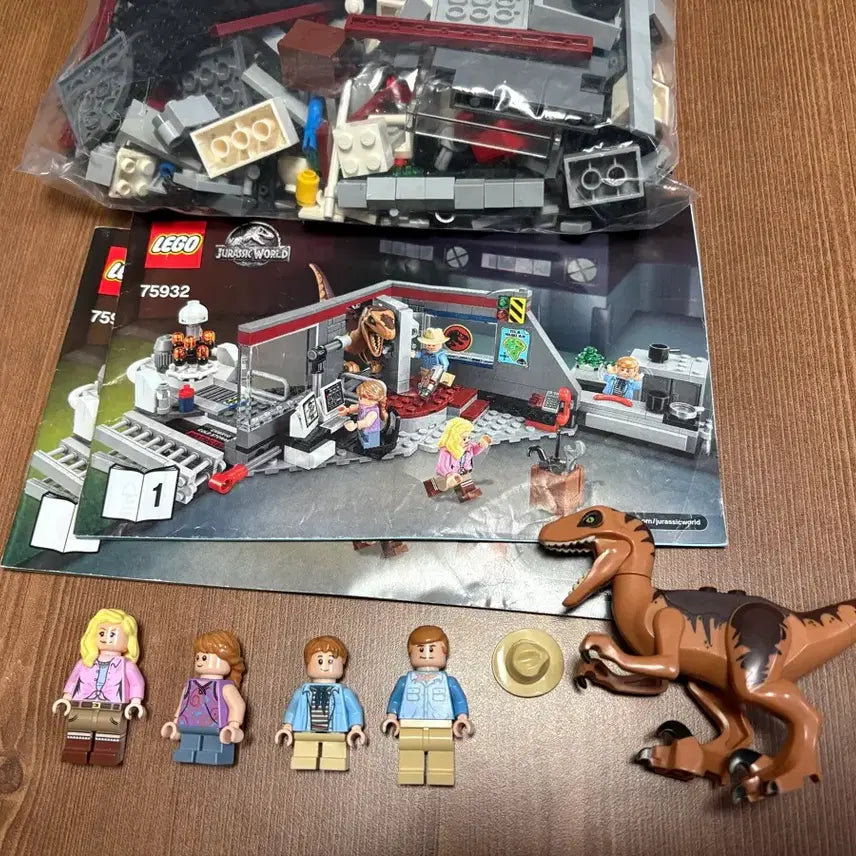 [BUNJANG] LEGO Jurassic World Raptor Chase 75932 / 레고 쥬라기월드 랩터 추격전 75932