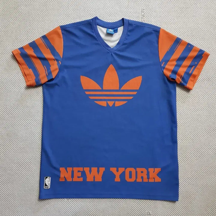 [BUNJANG] Adidas New York Knicks Short Sleeve T-Shirt Blue / 아디다스 뉴욕 닉스 반팔 티셔츠 블루