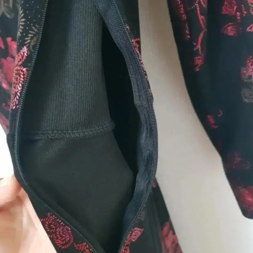 [BUNJANG] Black Floral Pattern Dress / 블랙 플라워 패턴 원피스