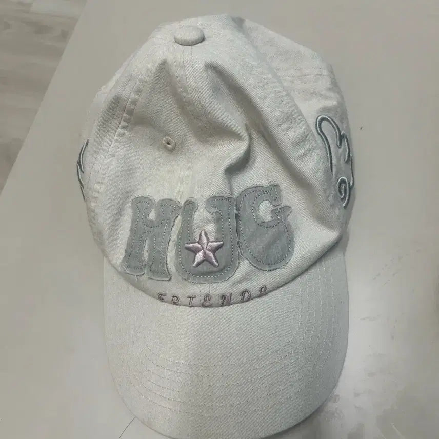 [SOLD OUT] 허그유어스킨 볼캡 모자 핑크