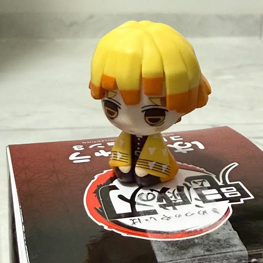 [BUNJANG] Demon Slayer Zenitsu Figure / 귀멸의 칼날 젠이츠 피규어
