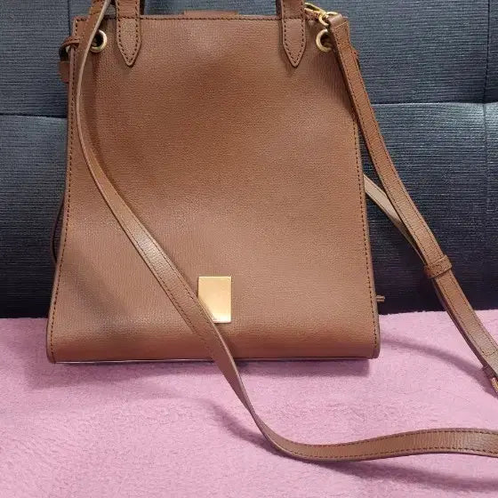 [BUNJANG] Couronne Melia Tote Bag Brown / 쿠론 멜리아 토트백 브라운