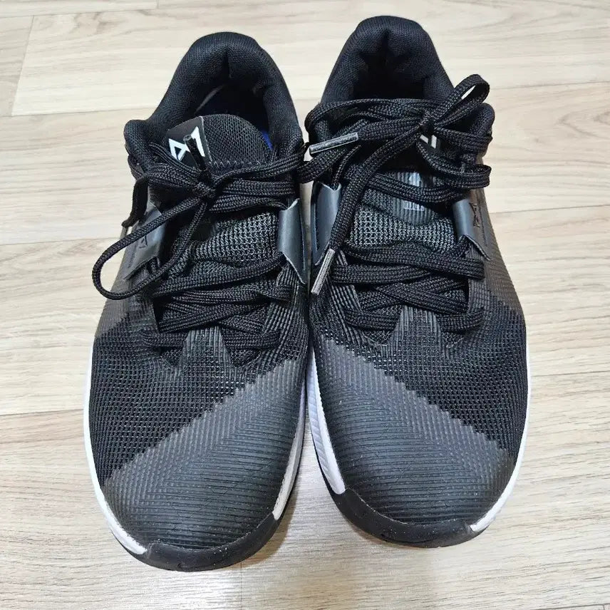 [BUNJANG] Nike Metcon 10 (240mm) / 나이키 메트콘 10 240사이즈 팝니다