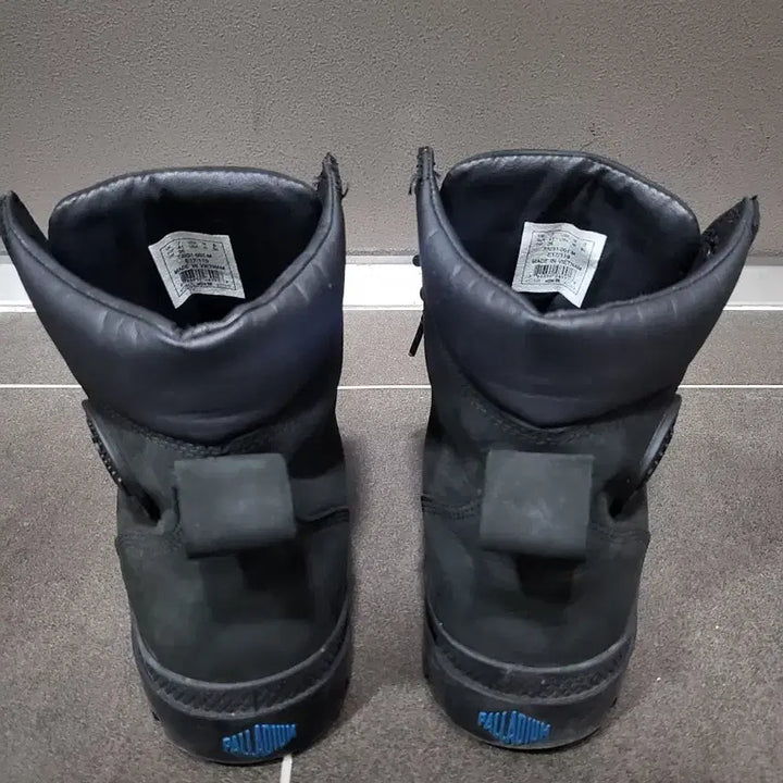 [SOLD OUT] 팔라디움 워터프루프 블랙 부츠 260