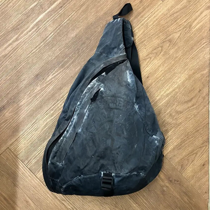 [BUNJANG] Supreme Stone Island Sling Bag / 슈프림 스톤아일랜드 슬링백