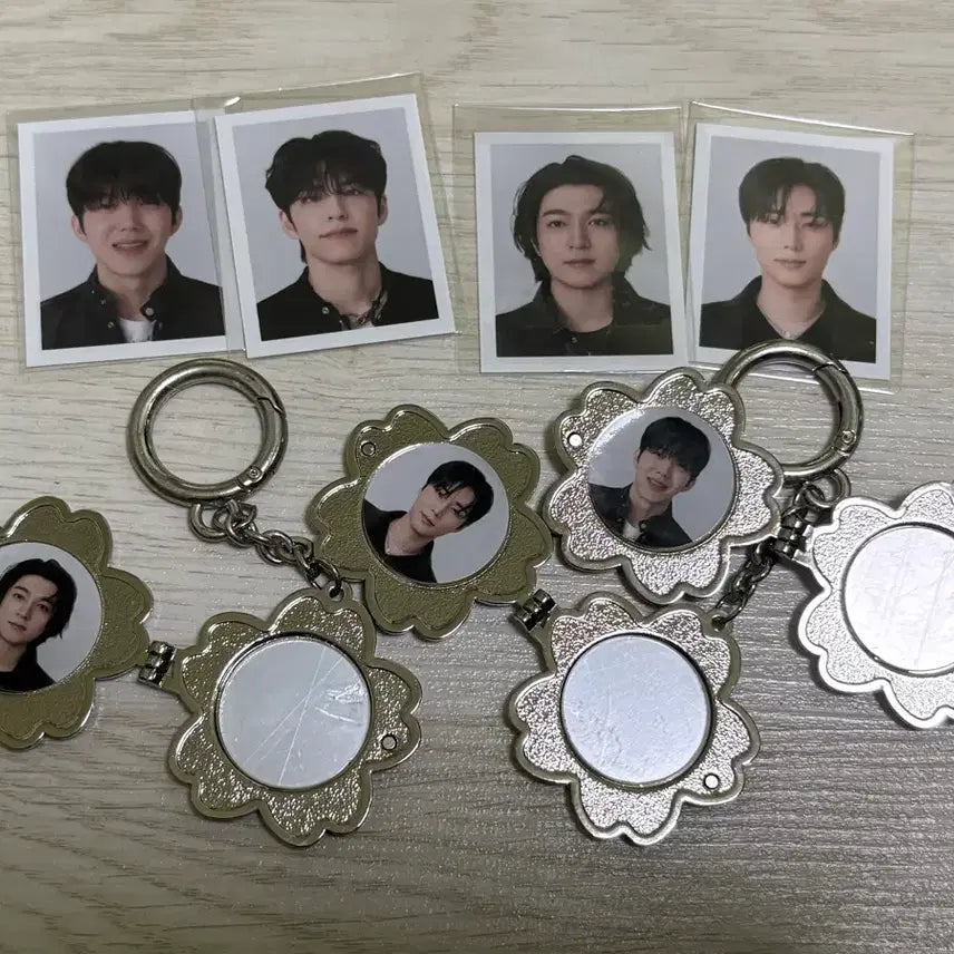 [BUNJANG] Day6 Pendant Keyring Bundle Set / 데이식스 팬던트키링 일괄 원가이하