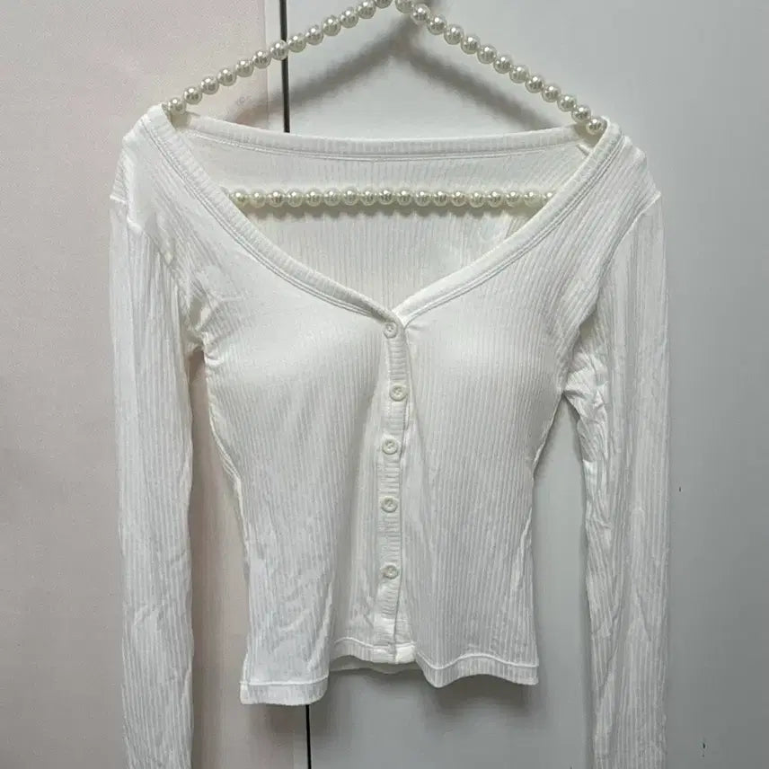 [BUNJANG] White Ribbed V-neck Long Sleeve Cardigan / (새 상품) 화이트 골지 브이넥 긴팔 가디건