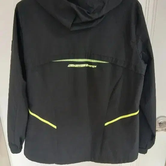 [BUNJANG] Skechers Black Windbreaker Jacket Size 105 / 스케쳐스 블랙 바람막이 자켓 105