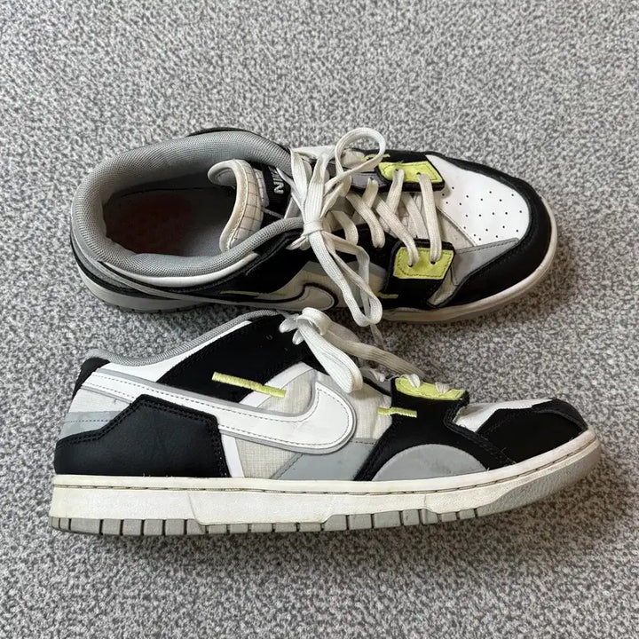 [BUNJANG] Nike Dunk Scrap Black White Fluorescent Point Sneakers / [정가 40만원] 나이키 덩크 스크랩 285