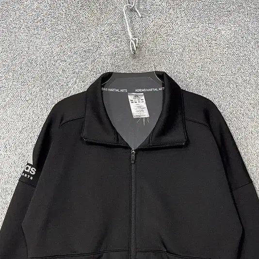 [BUNJANG] Adidas Black Functional Zip-up Jacket / 아디다스 블랙 기능성 집업 M(95)