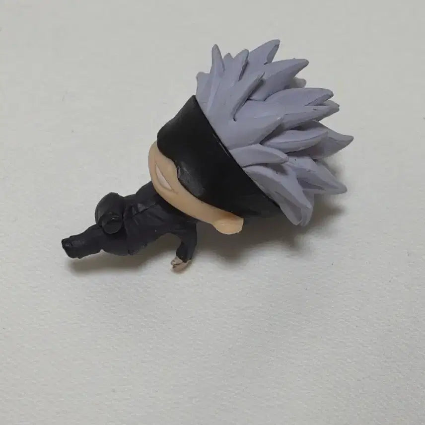 [BUNJANG] Jujutsu Kaisen Gojo Satoru Hugcot Figure / 주술회전 고죠 사토루 가챠 허그코트 피규어