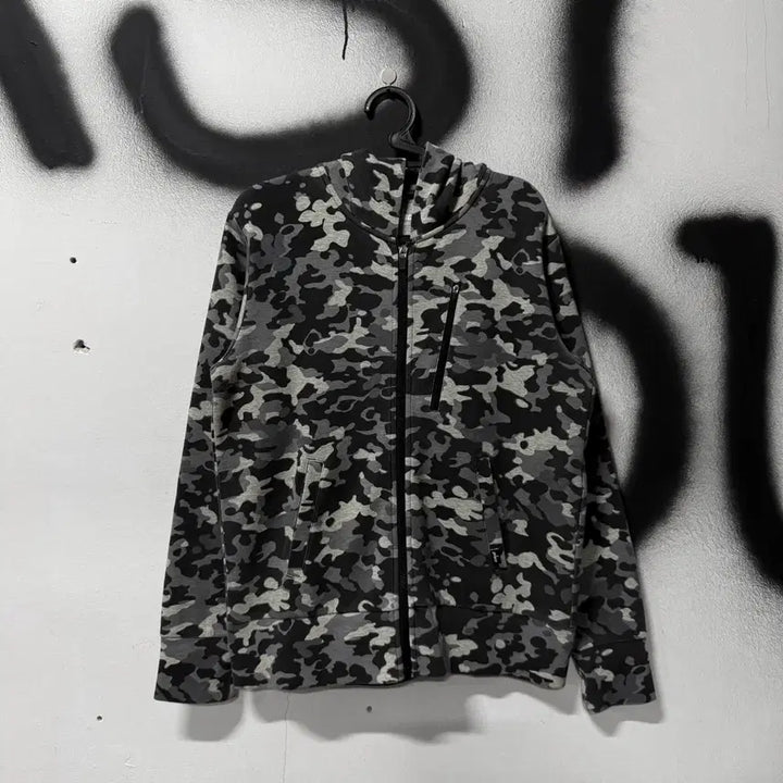 [SOLD OUT] VTG 빈티지 코튼 풀 카모 집업 후디