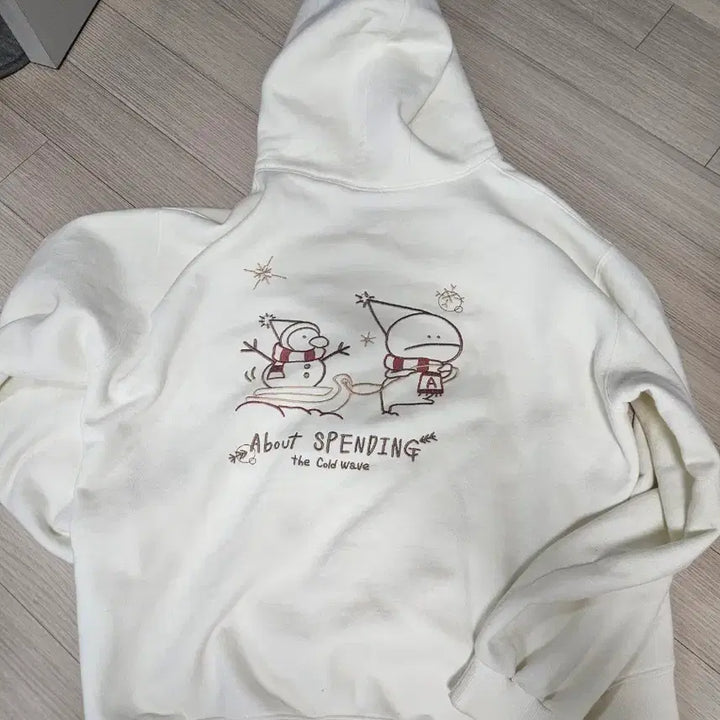 [SOLD OUT] 꼼파뇨 후드집업 Winter Hoooly 자수 후드 크림