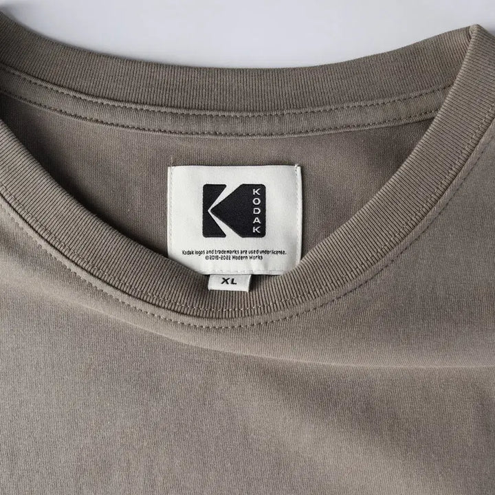 [SOLD OUT] 코닥 21SS 로고 패치 반팔 티셔츠 브라운