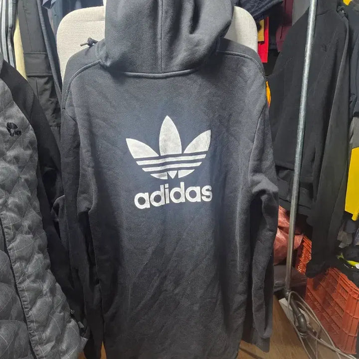 [BUNJANG] Adidas Black Hoodie Zip-up / 아디다스 블랙 후드집업