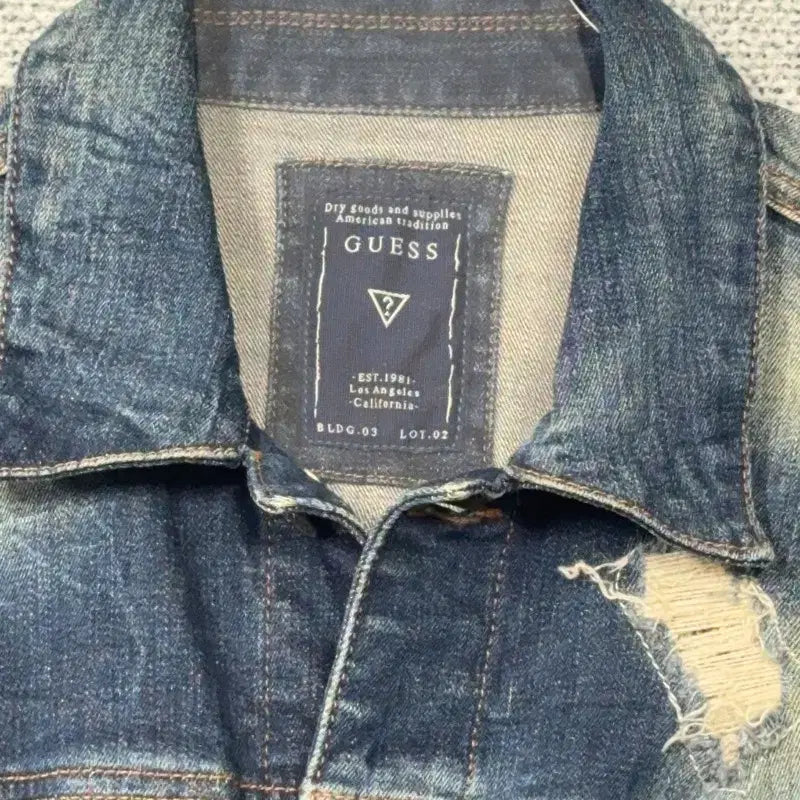 [BUNJANG] Guess Vintage Washed Pocket Denim Jacket (M) / 게스 빈티지 워싱 포켓 데님 자켓 M