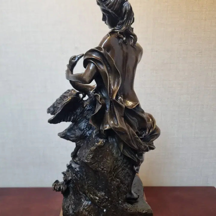 [BUNJANG] Bronze Sculpture Leda and the Swan / [동 브론즈 작품] 레다와 백조(Leda and the Swan)