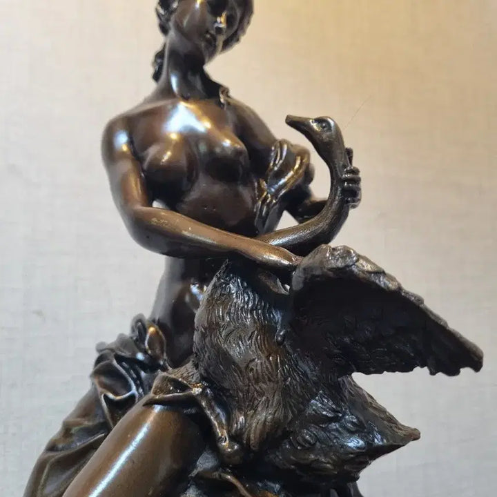 [BUNJANG] Bronze Sculpture Leda and the Swan / [동 브론즈 작품] 레다와 백조(Leda and the Swan)