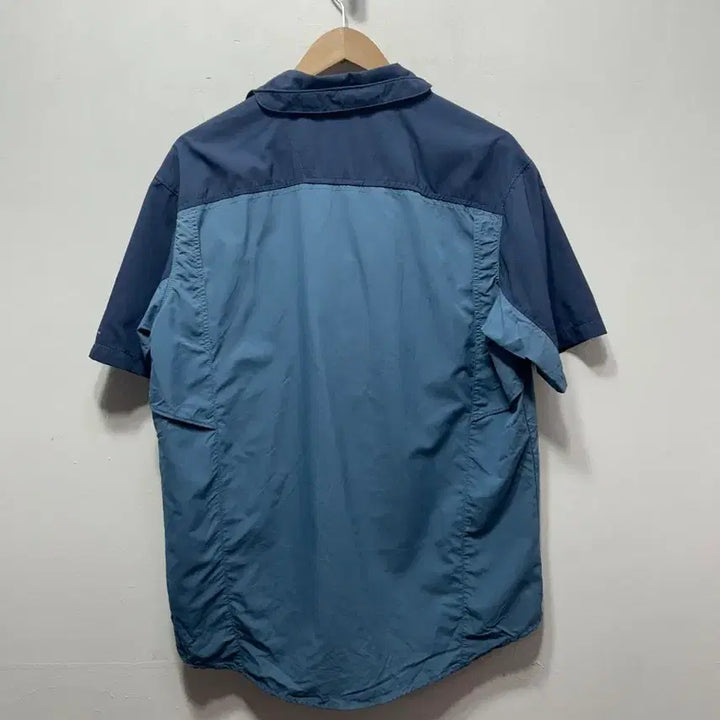 [BUNJANG] Columbia Short Sleeve Shirt M / 컬럼비아 반팔 셔츠 블루 배색 남방 M