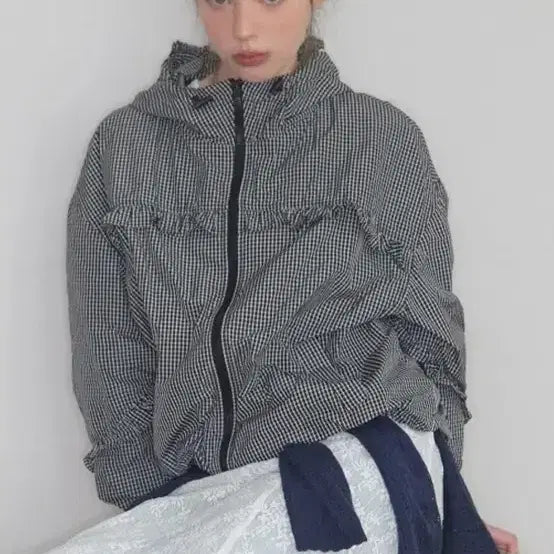 [BUNJANG] MIXXO Checkered Frill Hooded Jumper / 미쏘 체크프릴 후드점퍼