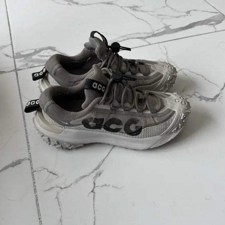 [BUNJANG] Nike ACG Mountain Fly 2 Low Hiking Shoes / 나이키 ACG 마운틴 플라이 2 로우