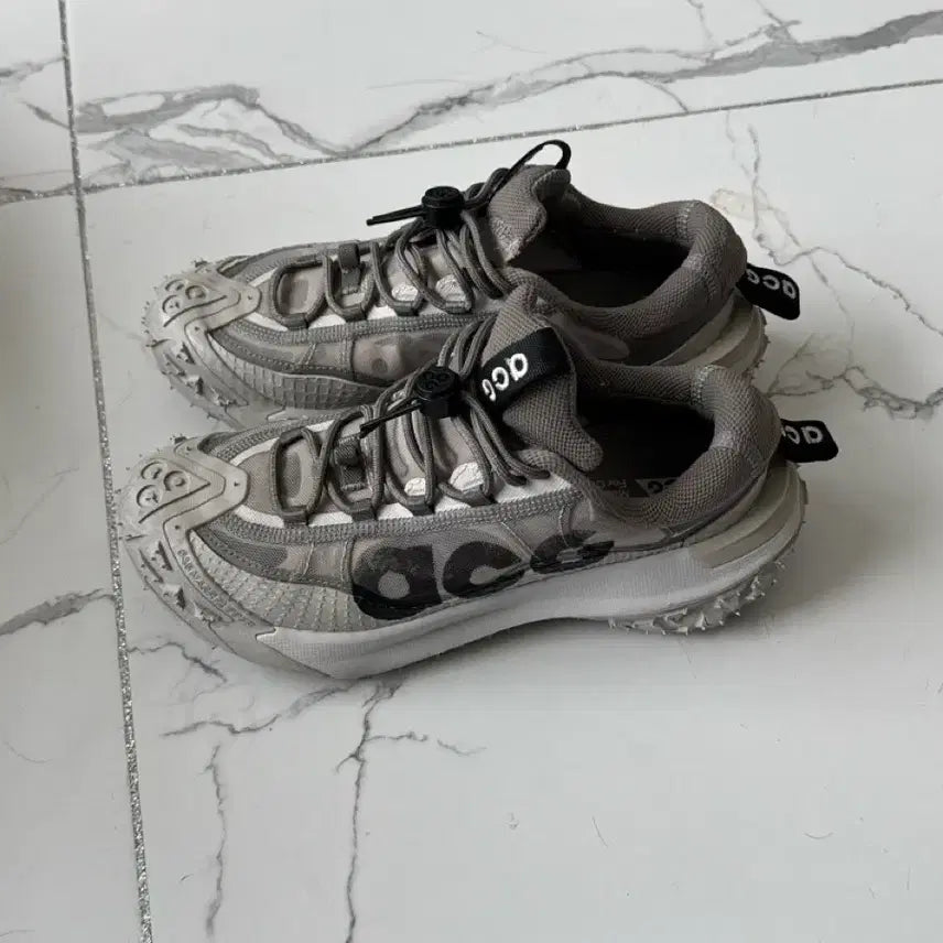[BUNJANG] Nike ACG Mountain Fly 2 Low Hiking Shoes / 나이키 ACG 마운틴 플라이 2 로우