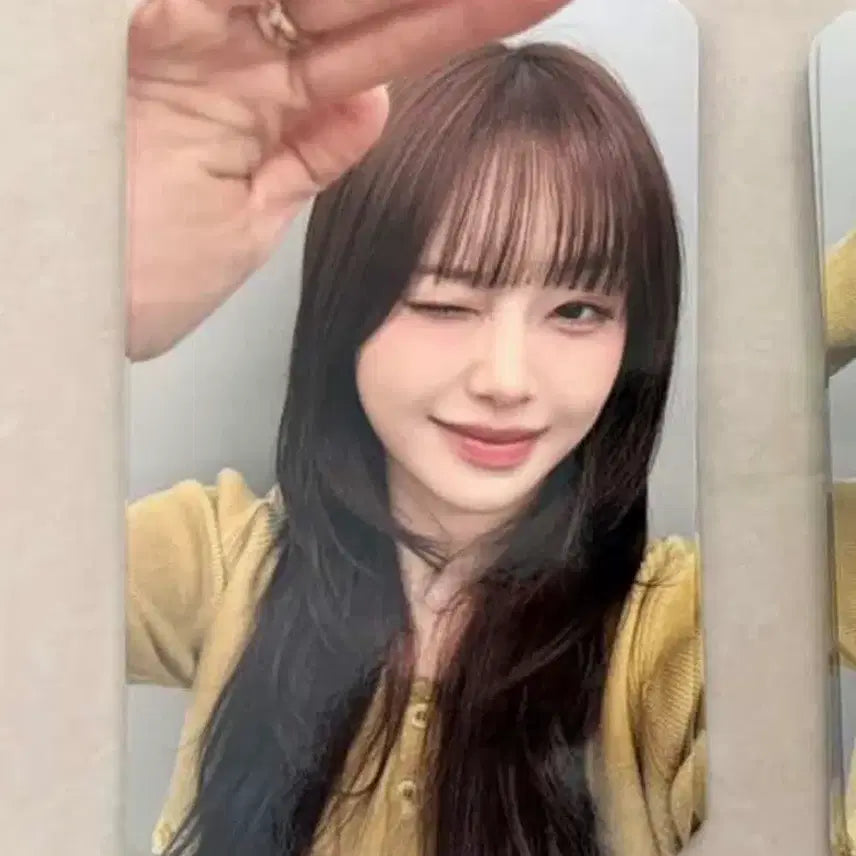 [BUNJANG] LOONA Chuu Makestar Encore Fansign Photocard / 이달의소녀 츄 메이크스타 앵콜 팬싸인회 쓰담쓰담 포토카드 양도