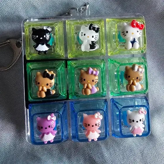 [BUNJANG] Hello Kitty 9-Keycap Keyring / 헬로키티 9구키캡 키링