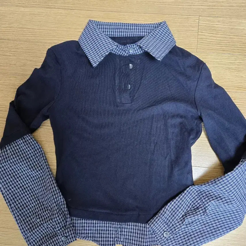 [BUNJANG] Navy Checkered Collar Long Sleeve T-shirt / 체크 배색 카라 긴팔 티셔츠