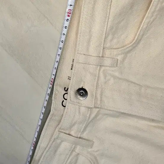 [BUNJANG] COS Denim Shorts Ivory 27 / 코스 cos 데님 쇼츠 27. 아이보리 정품