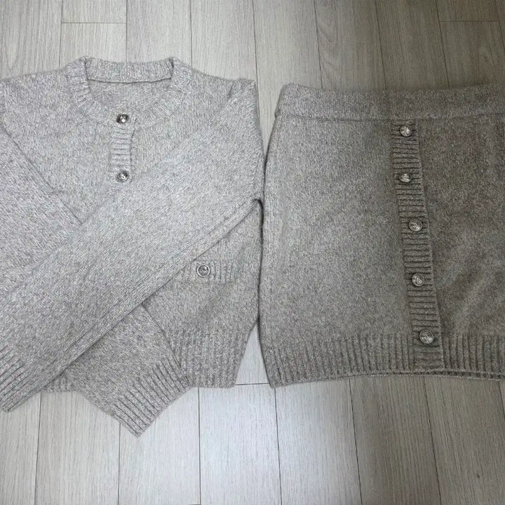 [BUNJANG] The Row Classic Beige Mix Knit Set / 더로랑 클래식 베이지 믹스 니트 셋