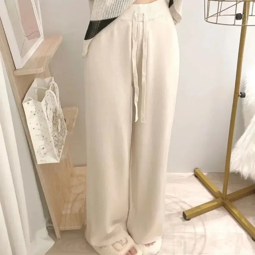 [BUNJANG] Monggeul Knit Wide Banding Long Training Pants Beige / 몽글 니트 밴딩 와이드 롱팬츠 트레이닝팬츠 베이지(새것