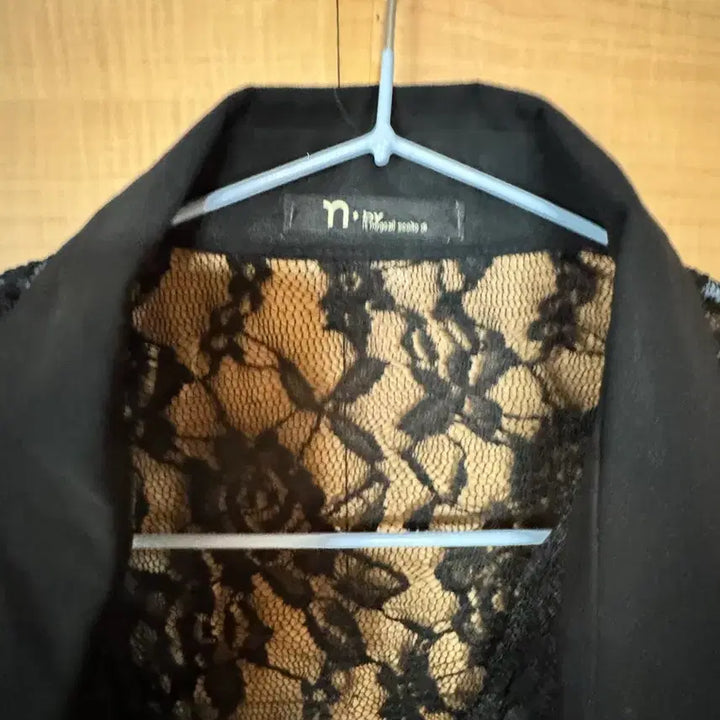 [BUNJANG] Black Lace Blouse Shirt / 블랙 레이스 블라우스 셔츠