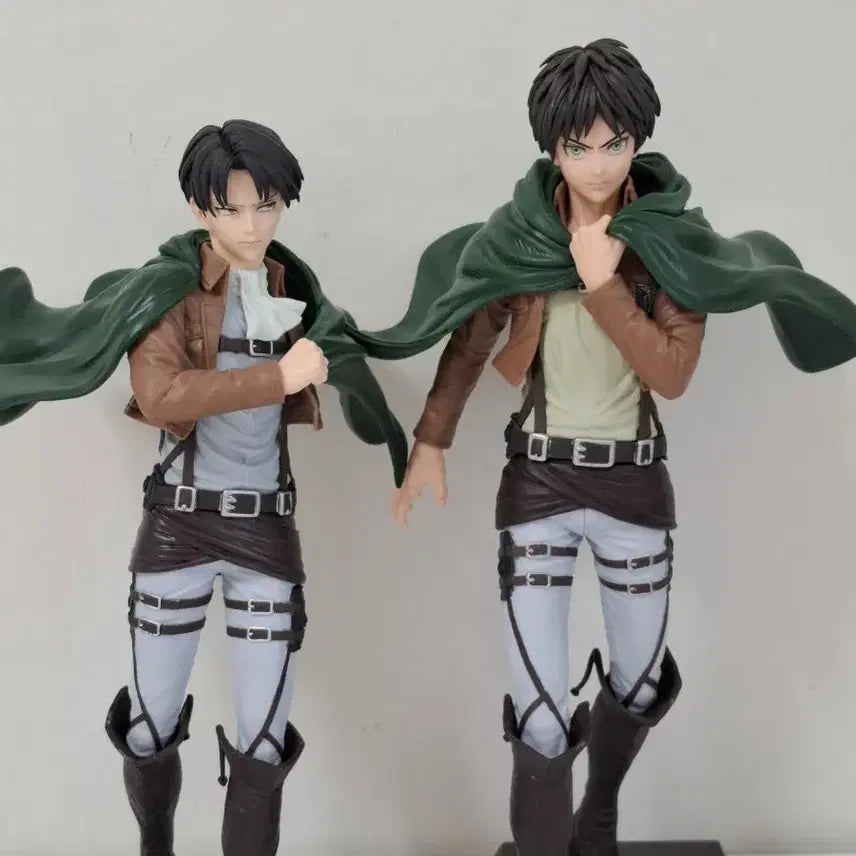 [BUNJANG] Attack on Titan Eren and Levi Figure Set / 진격의거인 리바이 에렌 피규어