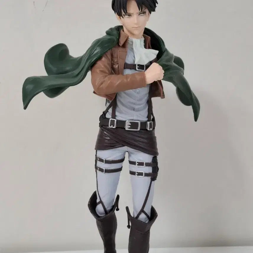 [BUNJANG] Attack on Titan Eren and Levi Figure Set / 진격의거인 리바이 에렌 피규어