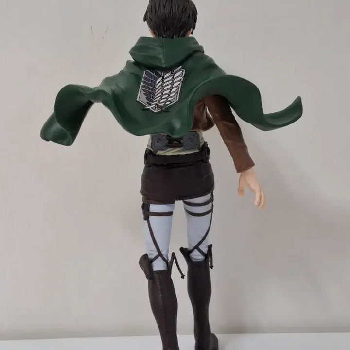 [BUNJANG] Attack on Titan Eren and Levi Figure Set / 진격의거인 리바이 에렌 피규어