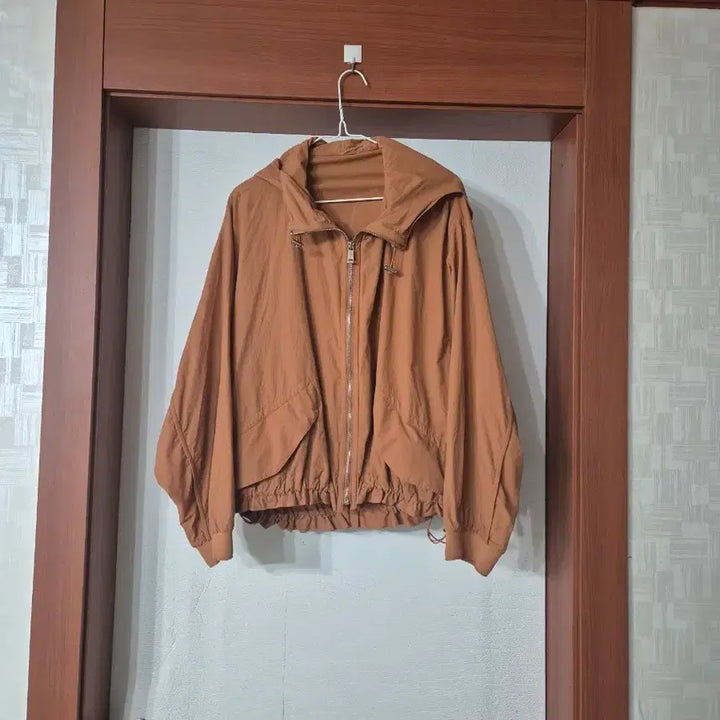 [SOLD OUT] 가격인하~~시스템 브라운 후드 집업 바람막이 자켓