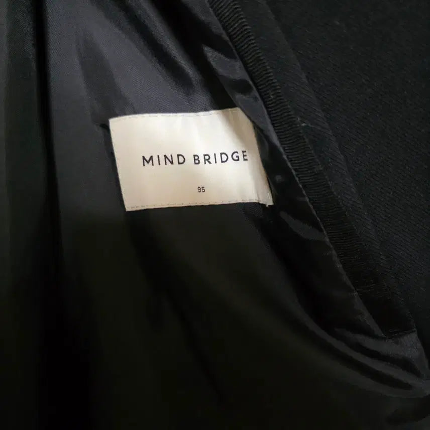 [BUNJANG] Mind Bridge Black Double-Button Long Coat / 마인드브릿지 블랙 코트 95